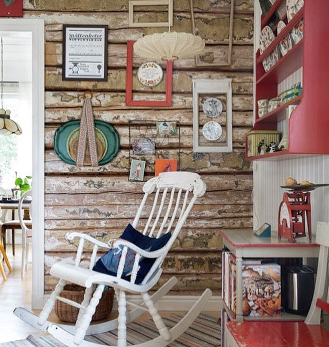 Höströd tallrikshylla